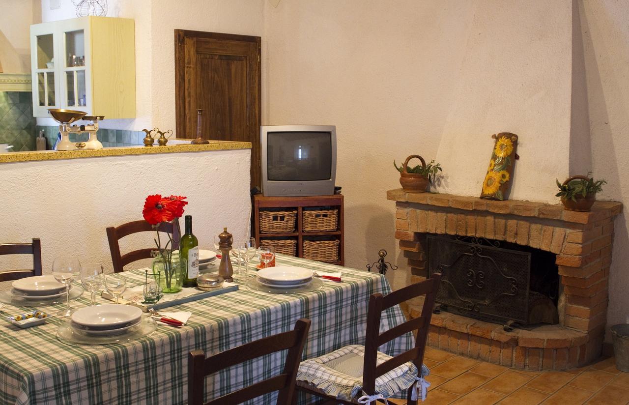 Agriturismo Santa Caterina Кастельнуово-ді-Валь-ді-Чечина Номер фото